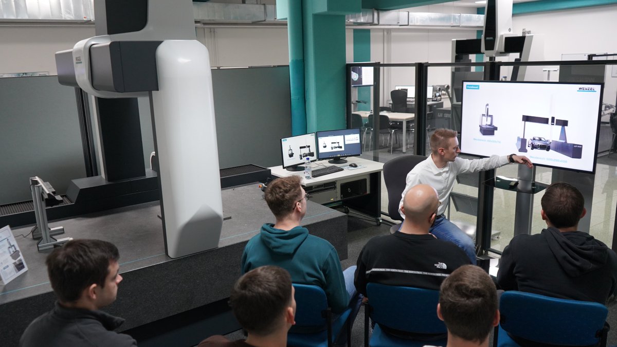 One day as a measurement technician 👨‍💻🚀
Last Thursday WENZEL had the pleasure of opening its doors to the pupils of the Tauberbischofsheim Industrial School. 
They were able to learn all about our products and metrology in exciting workshops run by our dedicated employees.