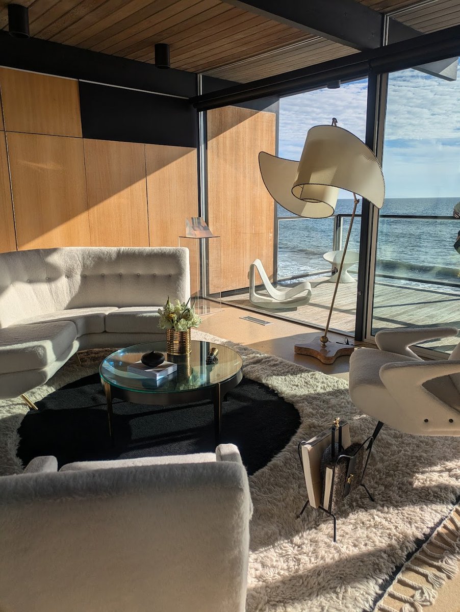 We had a team outing to the 2024 BLAKEHAUS at the beautiful Hunt House in Malibu, and certainly left feeling inspired. Walking through this iconic home, designed by Craig Ellwood in 1957, was like stepping into a piece of California Modernism history.