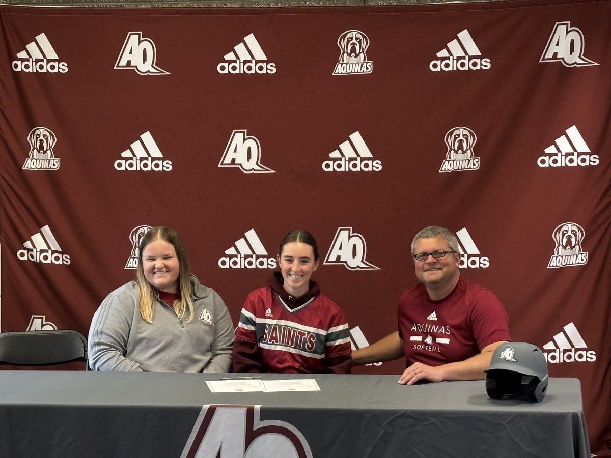 Maci_Willey40's tweet photo. Officially a Saint!!!🤍🥎
@AQSoftball @bkoch1991 https://t.co/kFEU7uaRKh