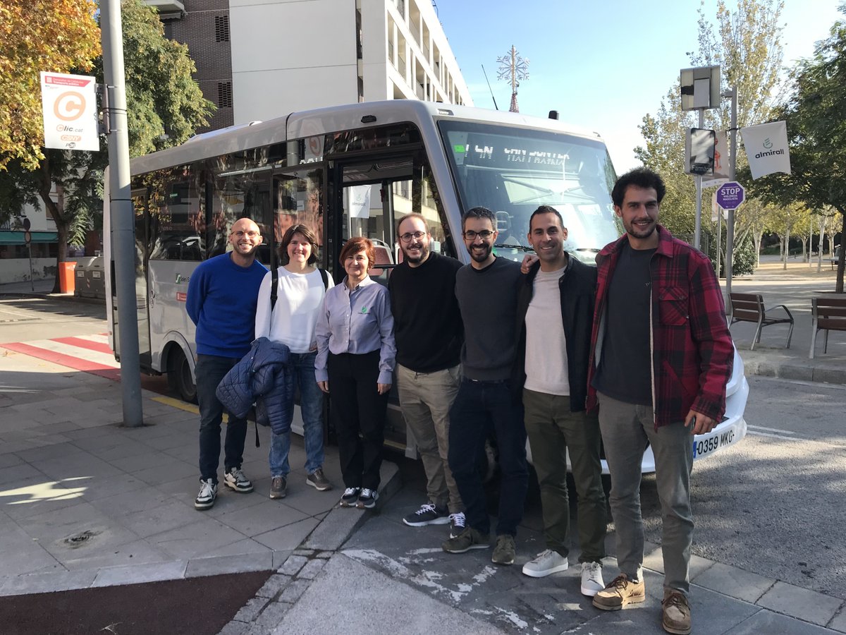 La setmana passada ens van visitar els participants del curs que imparteix <a href="/GoFactual/">Factual</a> sobre el Transport a la Demanda. Han pogut conèixer de primera mà el funcionament del nostre servei a Can Sunyer clic.cat que operem per a <a href="/territoricat/">Territori</a>