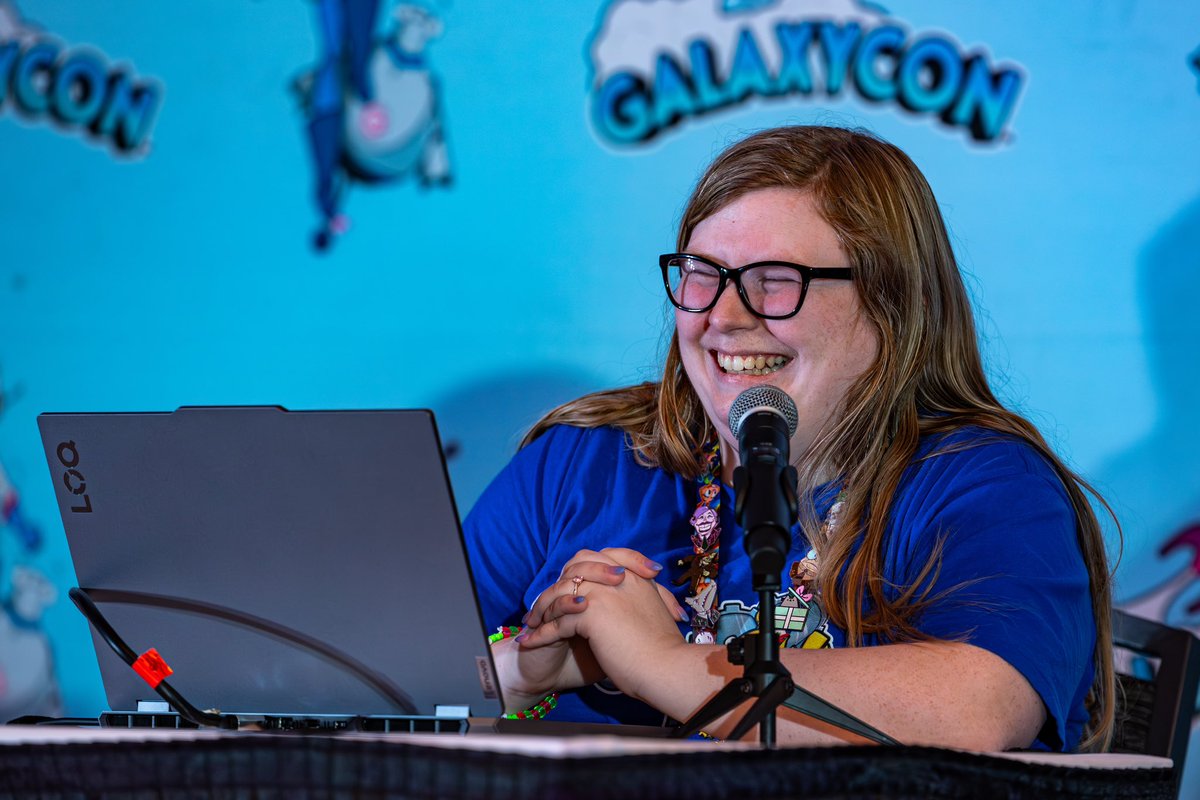 Junehs2's tweet photo. Whitney capturing my excitement talking about my first year on Toontown Rewritten (I began 2013!) https://t.co/8ohvE62GjY