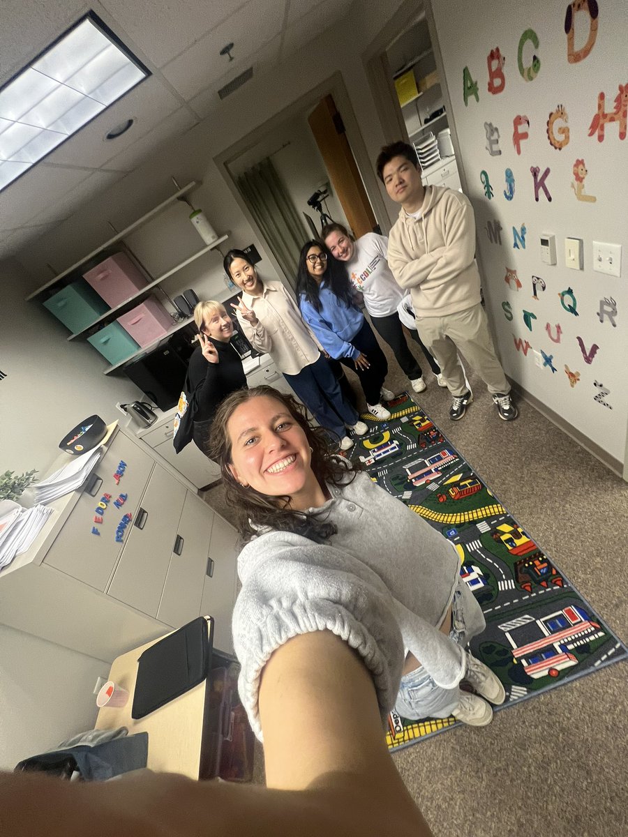 vuccdlab's tweet photo. And that’s a wrap on the fall 2024 semester! 

Thank you to all of our lab members and research participants for such a successful semester, we couldn’t do what we do without you 💛 https://t.co/3gM4QFIZJn