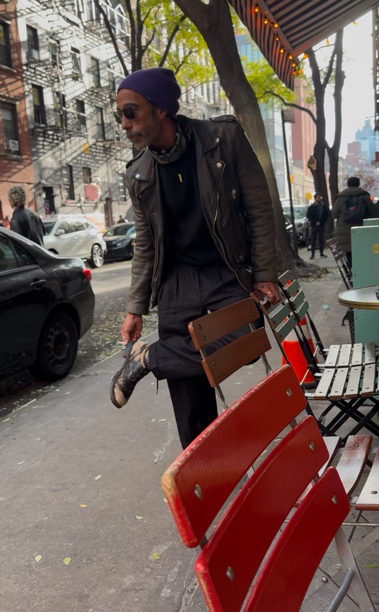 ogdaddynyc's tweet photo. The true measure of a man is not his strength, but his character. Be strong, be kind, and be yourself. The only limit is the one you set. Break free and be the best version of yourself. Don’t just dream it, live it. Unleash your inner @o.g.daddy_ 

#CarlosLeon #ogdaddy https://t.co/7ysO2qRdI9
