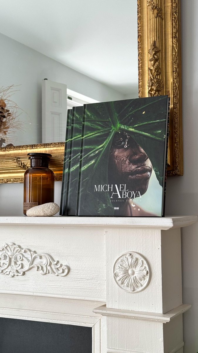 Aboya_8's tweet photo. Between these pages lies a lovely place to be—moments frozen in time, treasures of the heart, and a journey to infinity.

My first book 📖 is out now! 😊❤️ https://t.co/dCBcv4GPtY