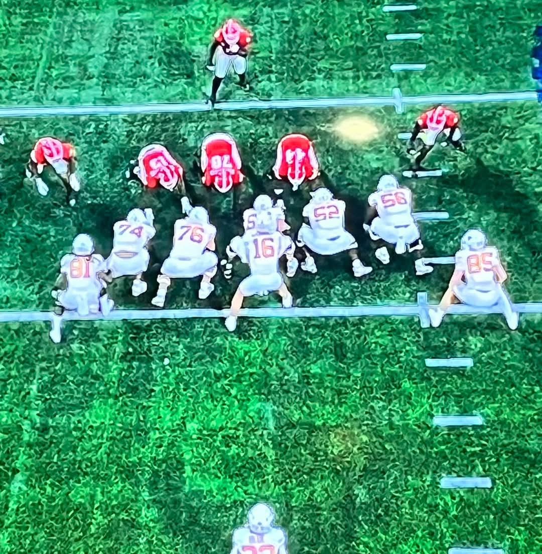 SimpleDawg's tweet image. For those of you whining about the officiating.... Yeah, they missed several calls, but damn... How did they miss this one..? 

56 had several penalties called on him during the game. He appears to be a serial offender. 

#UGAvsTEX