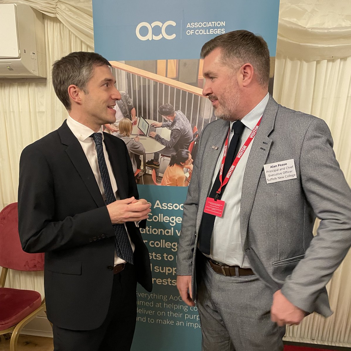 Good to meet with Alan Pease, head of @SuffolkNewColl which is doing great work across the county, particularly in #Halesworth where young people are learning new skills &amp; regaining their confidence in education

FE colleges have a vital role to play yet have been under-funded