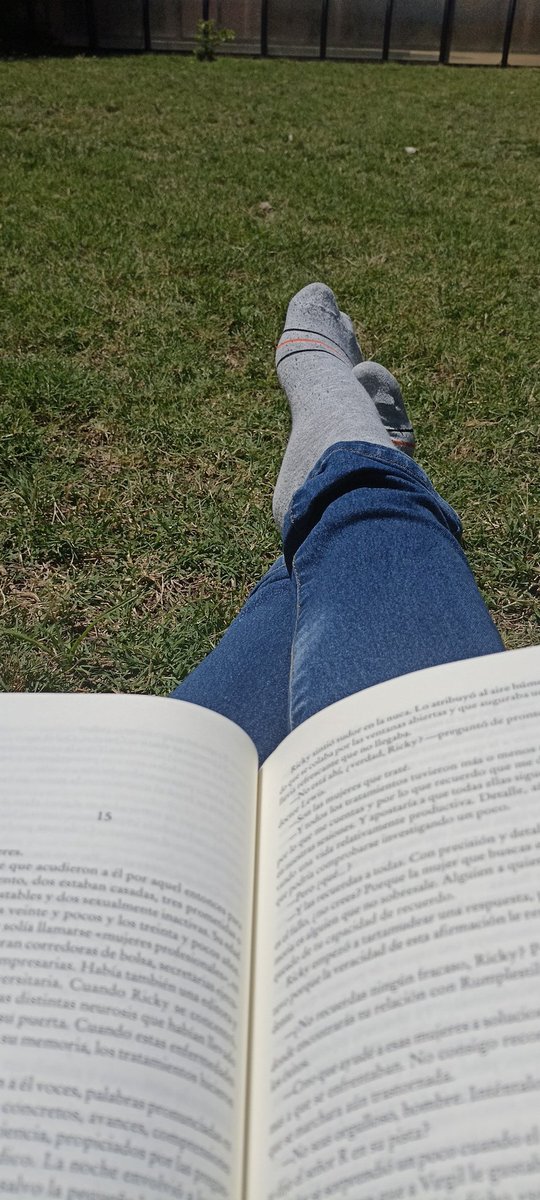 Una pausa para leer...