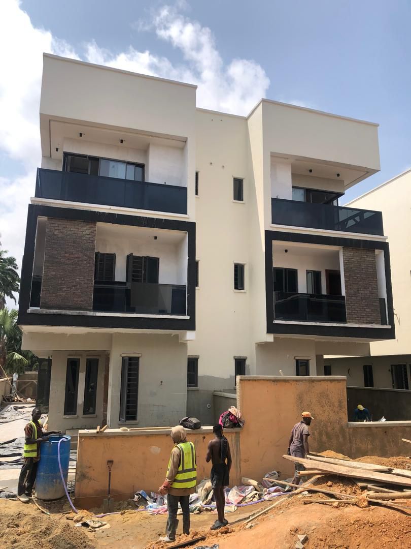 CANDORGLOBAL's tweet photo. *BRAND NEW SEMI DETACHED DUPLEX FOR SALE IN IKEJA, GRA*

3 units brand new 4 bedroom semi detached duplex in gra Ikeja for sale 

Price: N550 million

Title: Certificate of occupancy

#NationalShutdown just 50k #Wike #afebabalola #DeleFarotimi https://t.co/ttKp2LggFo