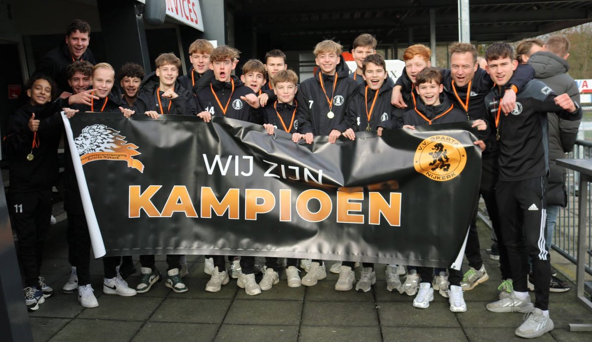 spartanijkerk's tweet photo. Sparta Nijkerk JO15-1 Kampioen! https://t.co/fE2Piqtt8W https://t.co/r4o97Syxgg
