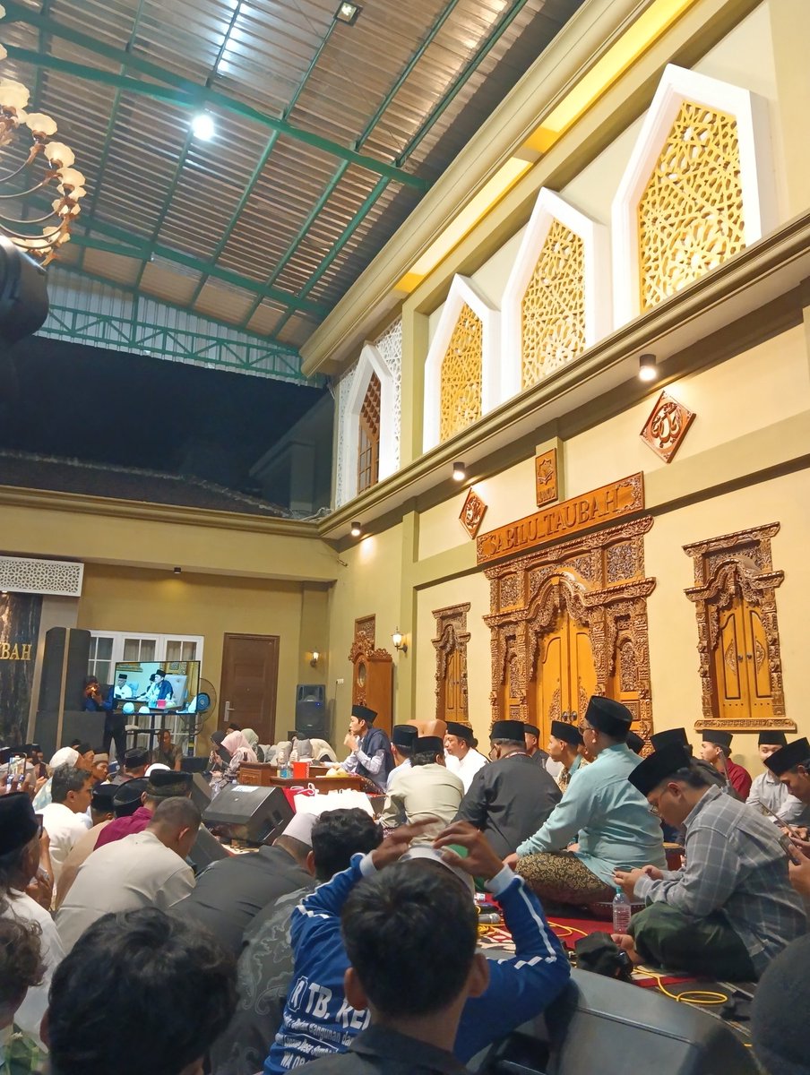 Dyhaw3's tweet photo. Rumah kedua #sabilutaubah https://t.co/hYf3rIManS