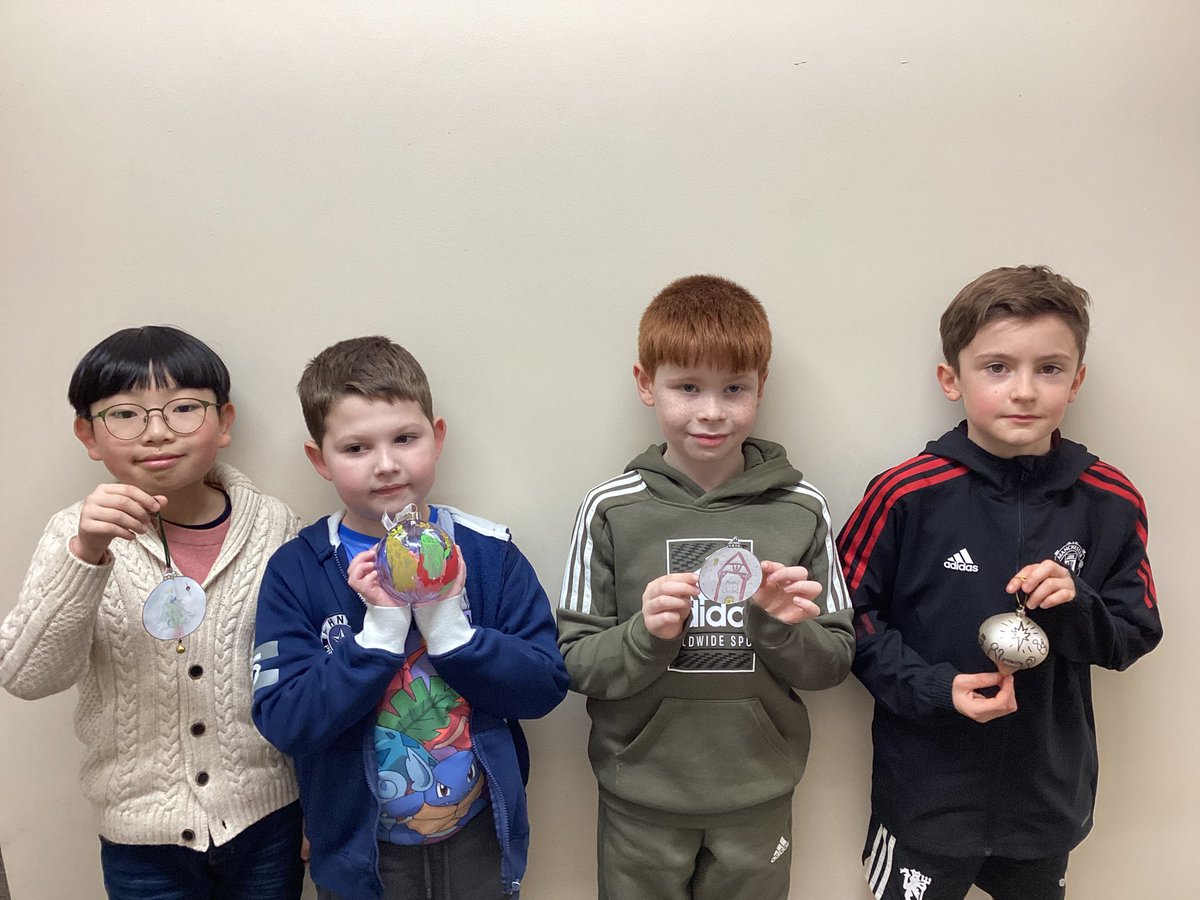 These are some of the amazing baubles decorated by children in Class 7!👏🏼