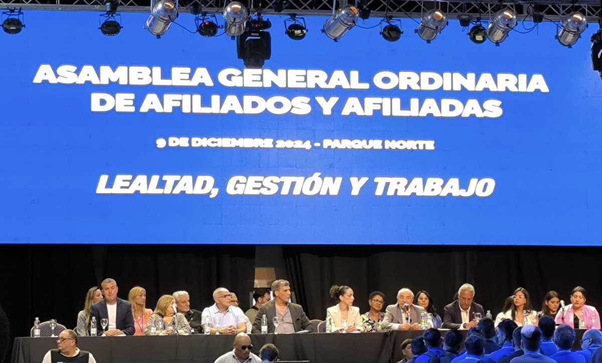 Soy_comercio's tweet photo. Nosotros Siempre Azules 💙
Nosotros Siempre En Unidad 💙
Nosotros Nunca Desteñimos 🩵
Como todos los años, decimos presente en la asamblea Ordinaria de Afiliados y Afiliadas de nuestro Sindicato #ComercioCapital
@Cavalieri_SEC @CarlosPerezSEC @sabriparedessec @Sergio_OrtizOk https://t.co/DgRb3xVXtV