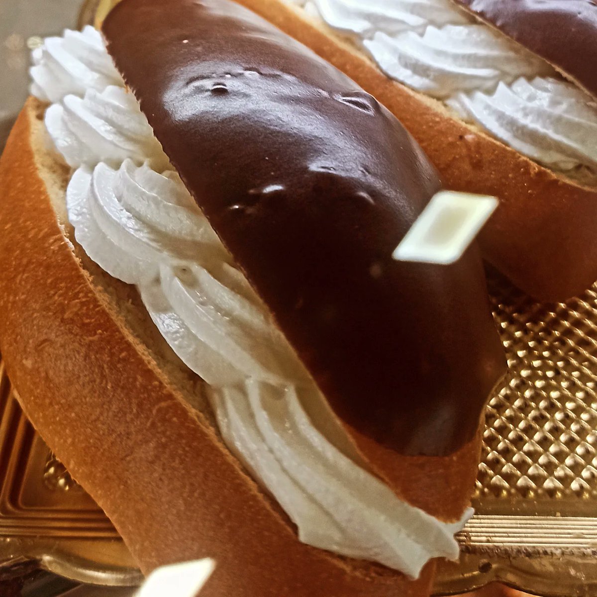 pandelrosal's tweet photo. Disfruta de esta deliciosa bollería 😋😋😋recién hecha , con chocolate casero 

#almeria
#bolleria, #chocolate https://t.co/12yNwyGASD