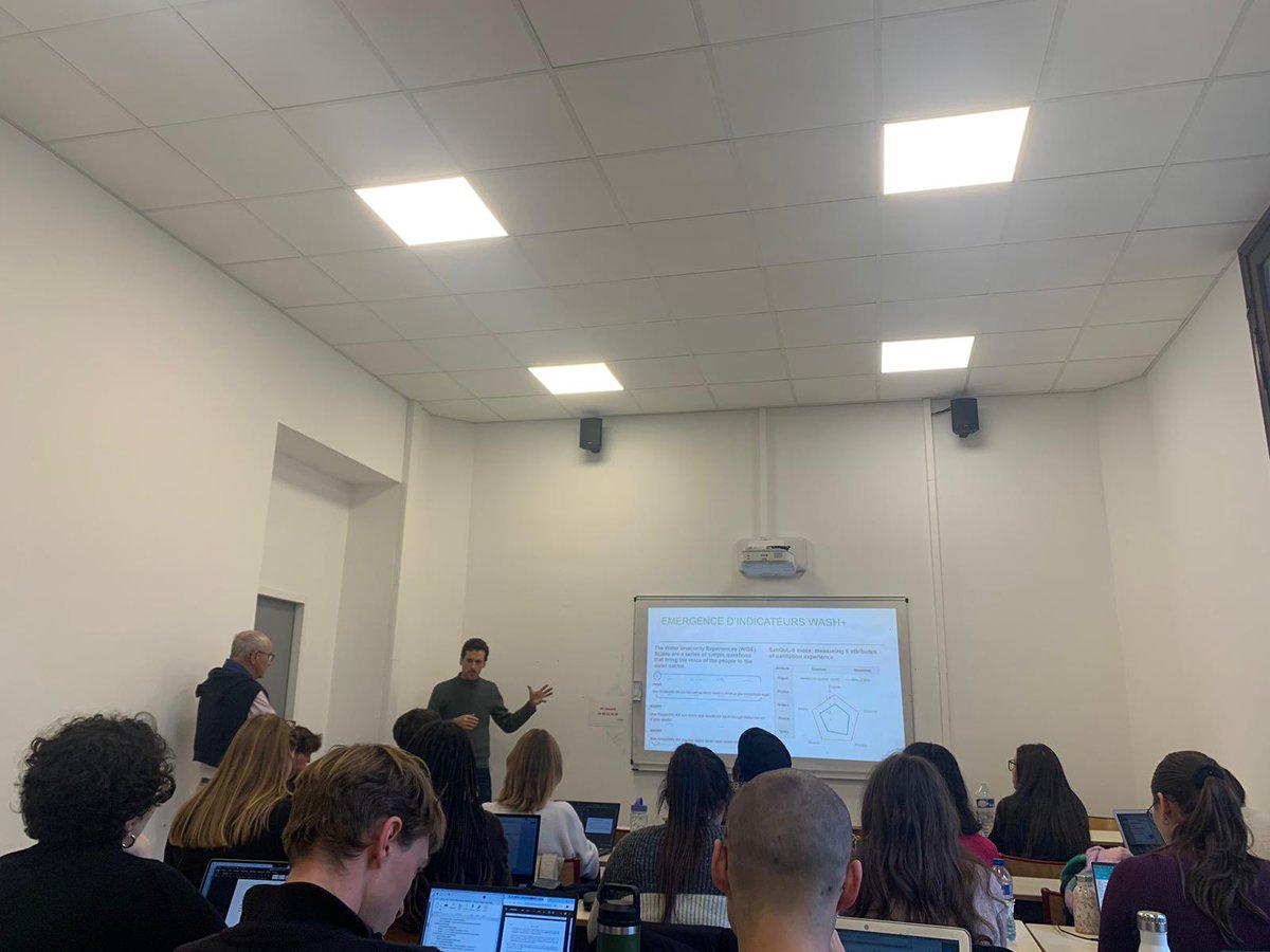 Aix Humanitaire tweet media