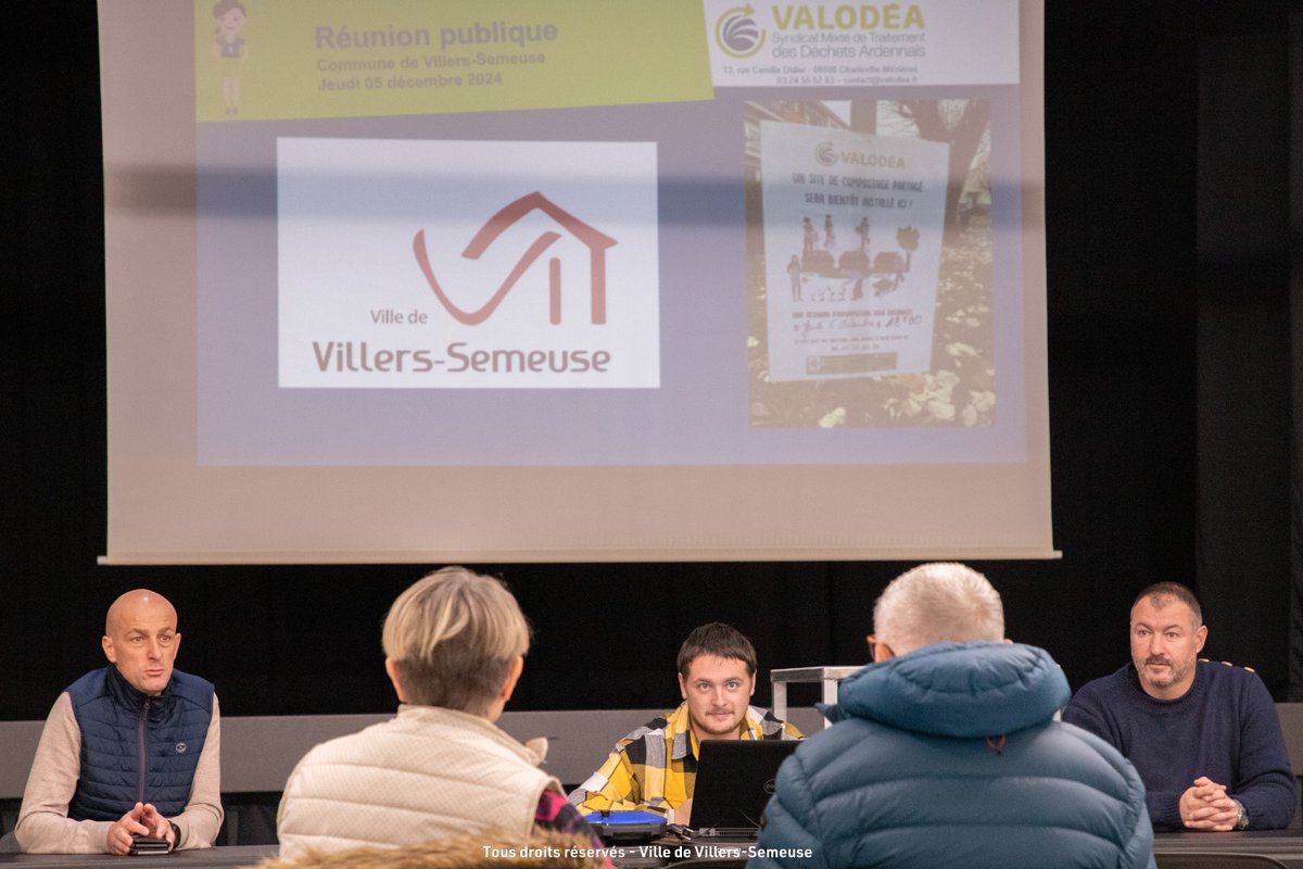 villerssemeuse's tweet photo. NOUVEAUX COMPOSTEURS COLLECTIFS🌿
La ville en collaboration avec @valodea08 a installé deux nouveaux composteurs collectifs en ville : rue du Docteur L'Hoste et Avenue du Gros Caillou 🏡

ℹ️ Informations, utilisation et bio seau sur : https://t.co/fIdB3yI22r ✅ https://t.co/RFQyYWDdfy