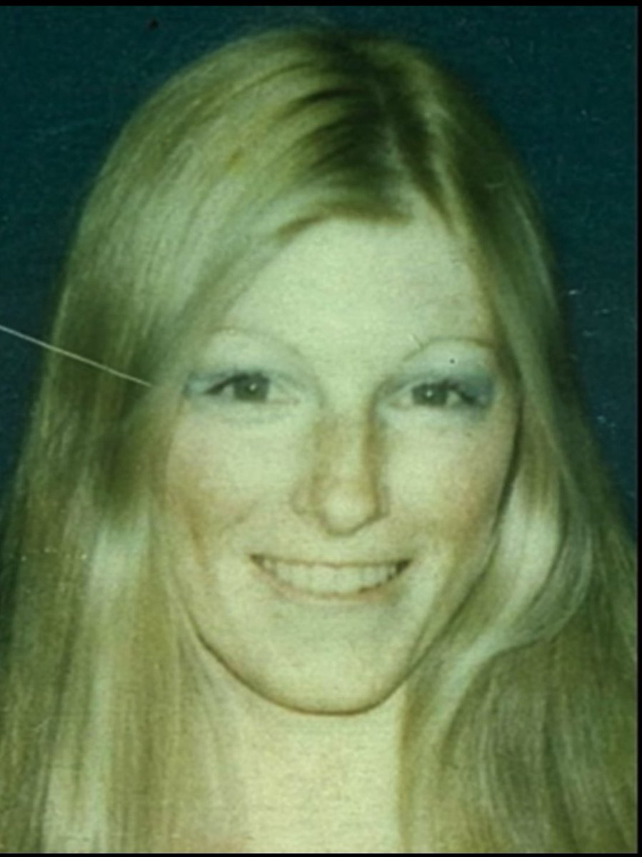 Rebecca LYN Smith tweet media