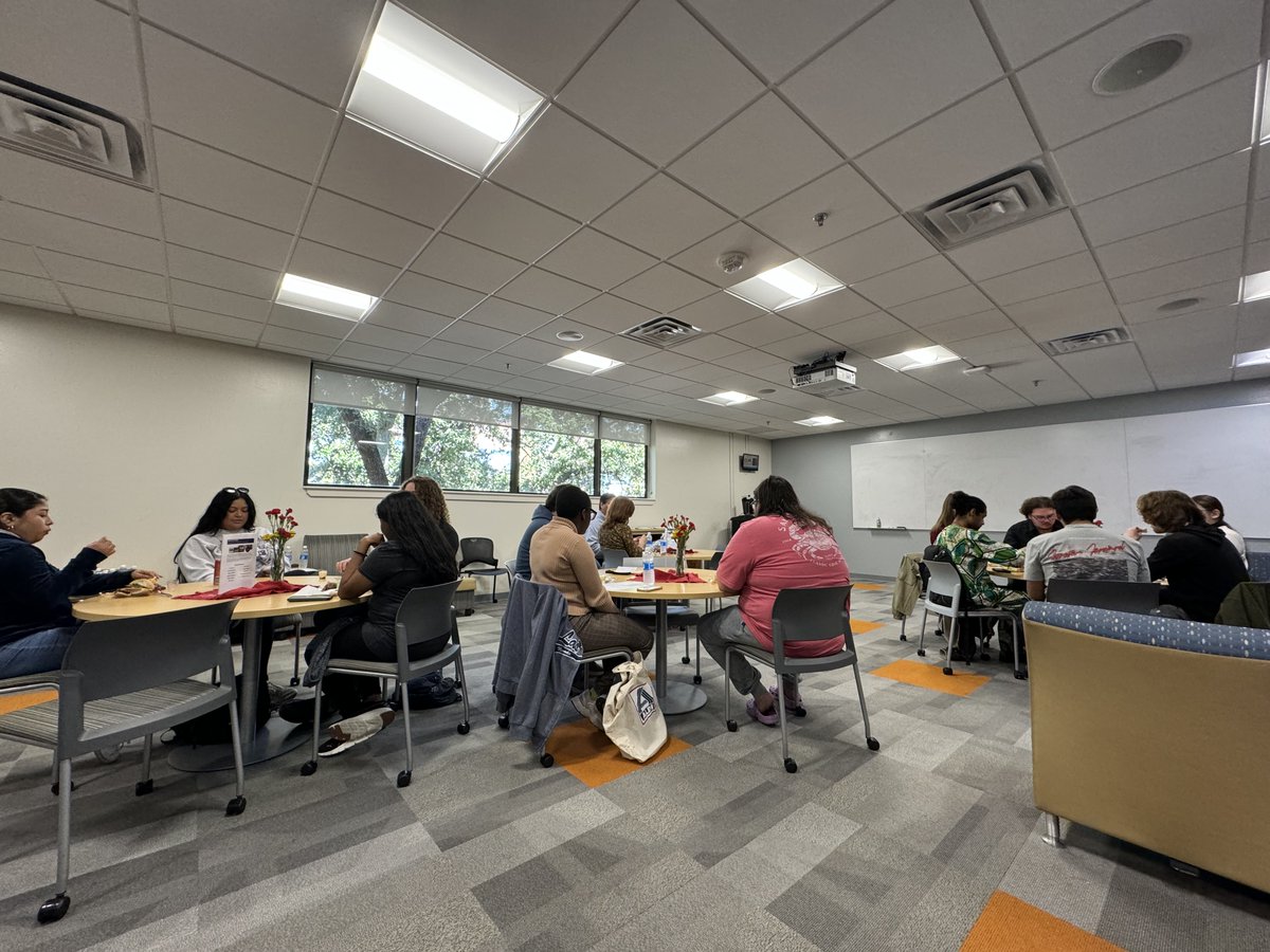 Delta Phi Alpha Initiation Ceremony

On November 20, 2024 an initiation ceremony into Delta Phi Alpha was held for students of German. Since 1929, The National German Honor Society, Delta Phi Alpha, has recognized academic achievement and promoted student scholarship.