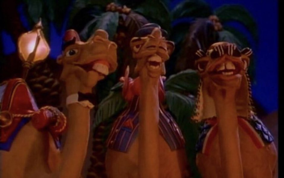 ClaymationXMas's tweet photo. We Three Kings! 🐪 👟 #claymationchristmas https://t.co/M5z3UPOX5Z