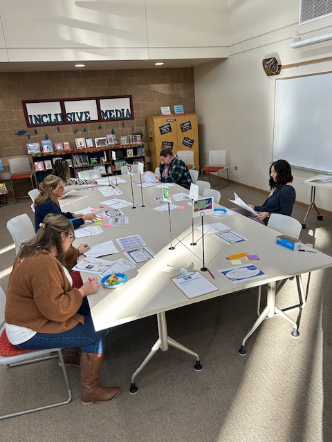 mkenefick158's tweet image. Marlowe staff is growing and learning during Monday Motivators!  Their desire to continuously improve for students is inspiring!  #marlowe158