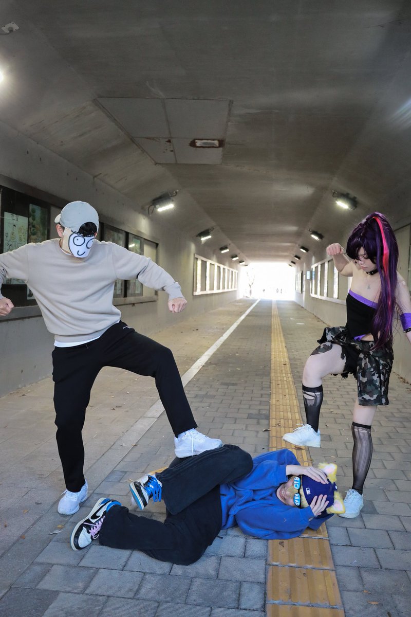 #streamer #BigHead

YouTube - 빅동부

"싸이코처럼 플레이한다 진짜 ㅋㅋㅋㅋㅋ" 

뻘짓전문: <a href="/Slickb00ts/">Boots</a> 
수이수이: <a href="/hiji__3/">Hiji</a> 
개: @WyPe0685
