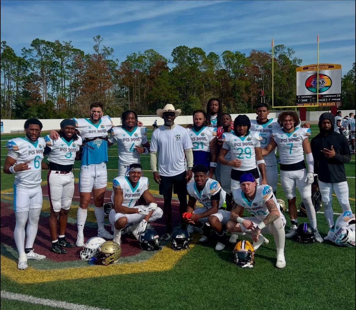 1/1 experience this weekend at the <a href="/FCSBOWL/">TRILLION FCS BOWL</a> had a great time 🙏🏽