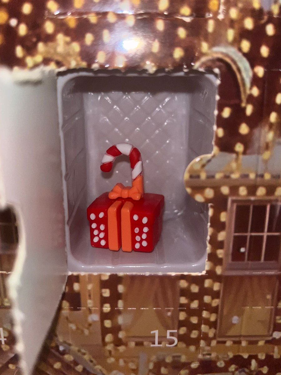 ETimsNet's tweet photo. Day 9 of Lampoons Advent!
#grizwald https://t.co/47hBctpA0f