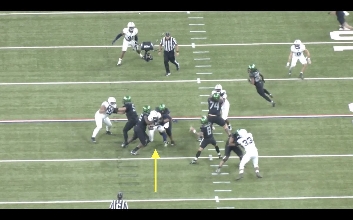 LandonTengwall's tweet photo. Anyone remember the childhood game “Red Rover” where people would hold hands and lock arms, and the opposing team had to run and try to break through their arms? 

Abdul Carter was playing Red Rover with the Oregon OL all Saturday night https://t.co/9EOrKQKV7z
