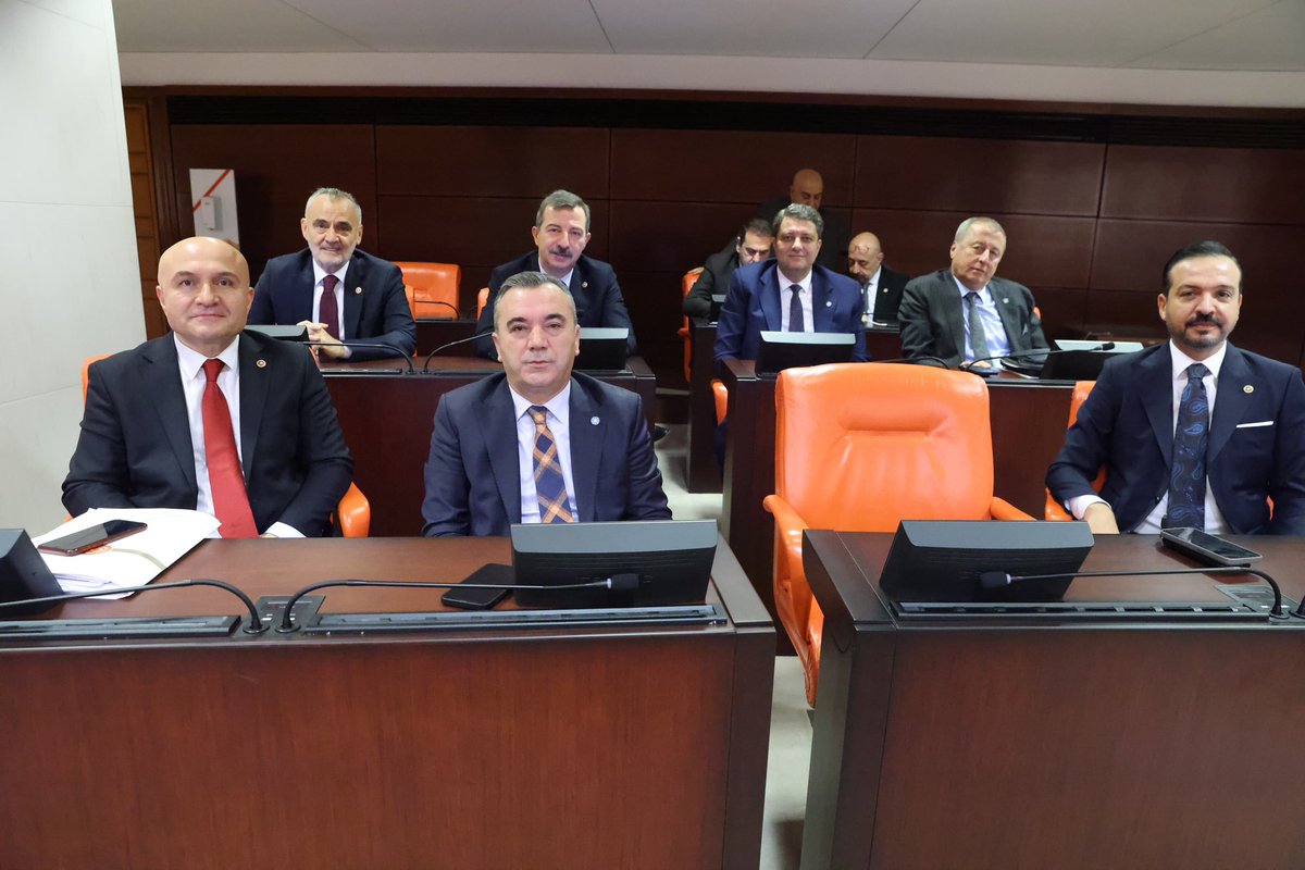 Yavuz Aydın (@yavuzaydn61) on Twitter photo TBMM Genel Kurulu'nda, 2025 Yılı Bütçe Görüşmelerine başladık.
İYİ Parti, Genel Başkanımız Sayın <a href="/MDervisogluTR/">Müsavat Dervişoğlu</a> liderliğinde #ZulümBütçesi'ne karşı milletimizin hakkını, hukukunu ve geleceğini savunmaya devam ediyoruz!
Türk Milletini yokluğa mahkum ederken, ülkenin kaynaklarını TBMM Genel Kurulu'nda, 2025 Yılı Bütçe Görüşmelerine başladık.
İYİ Parti, Genel Başkanımız Sayın <a href="/MDervisogluTR/">Müsavat Dervişoğlu</a> liderliğinde #ZulümBütçesi'ne karşı milletimizin hakkını, hukukunu ve geleceğini savunmaya devam ediyoruz!
Türk Milletini yokluğa mahkum ederken, ülkenin kaynaklarını