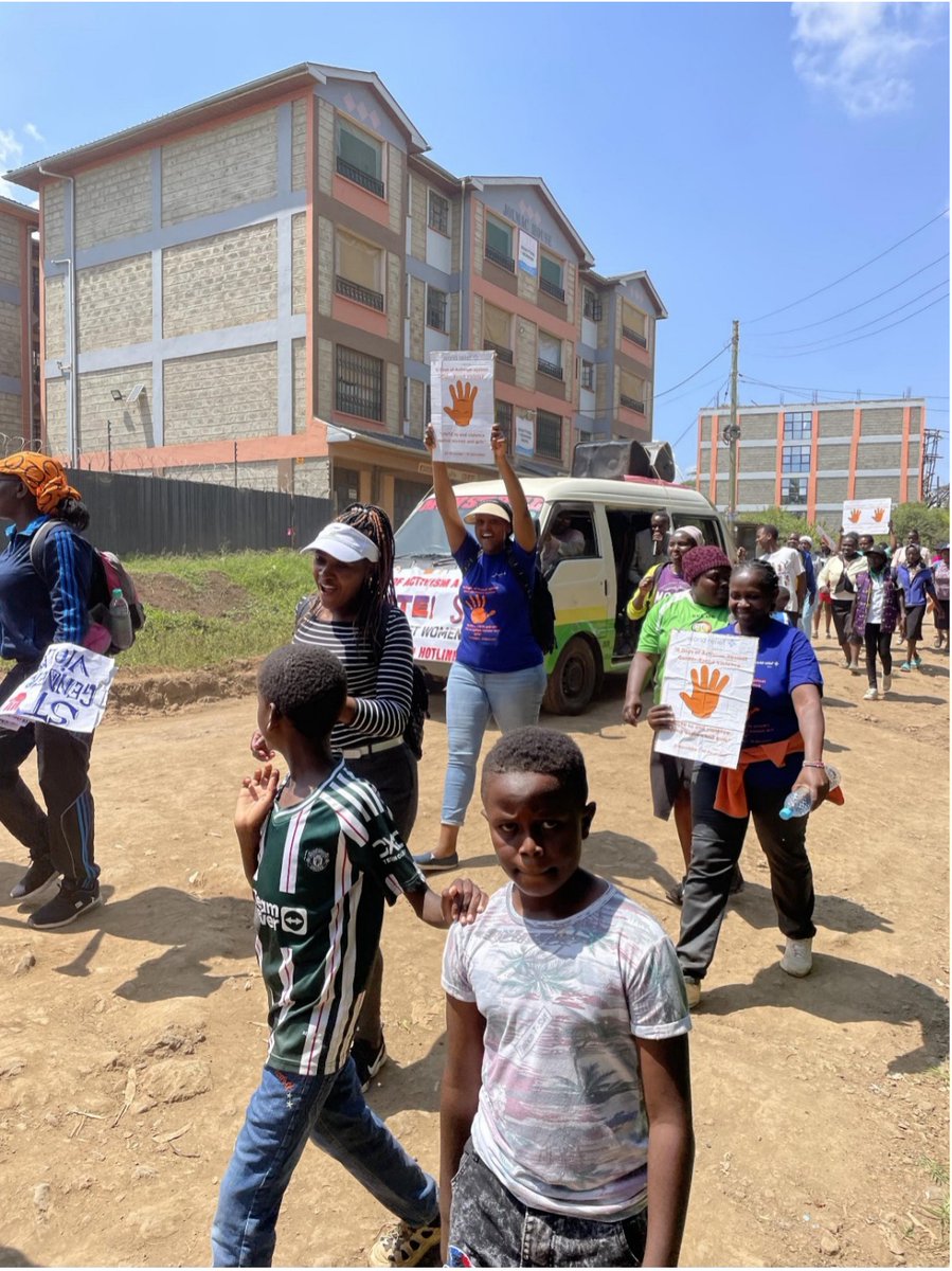 WorldReliefKE's tweet photo. 🌍💜 Today, World Relief Kenya led a powerful GBV campaign in Oloolua, in Kajiado North declaring “Enough is Enough!” 🚨💪

Through marches and tree-planting, the community united to say NO to GBV. Together, we can create a safer world. 🌳✊

#16DaysOfActivism #UniteToEndGBV https://t.co/WI50ofd9BM