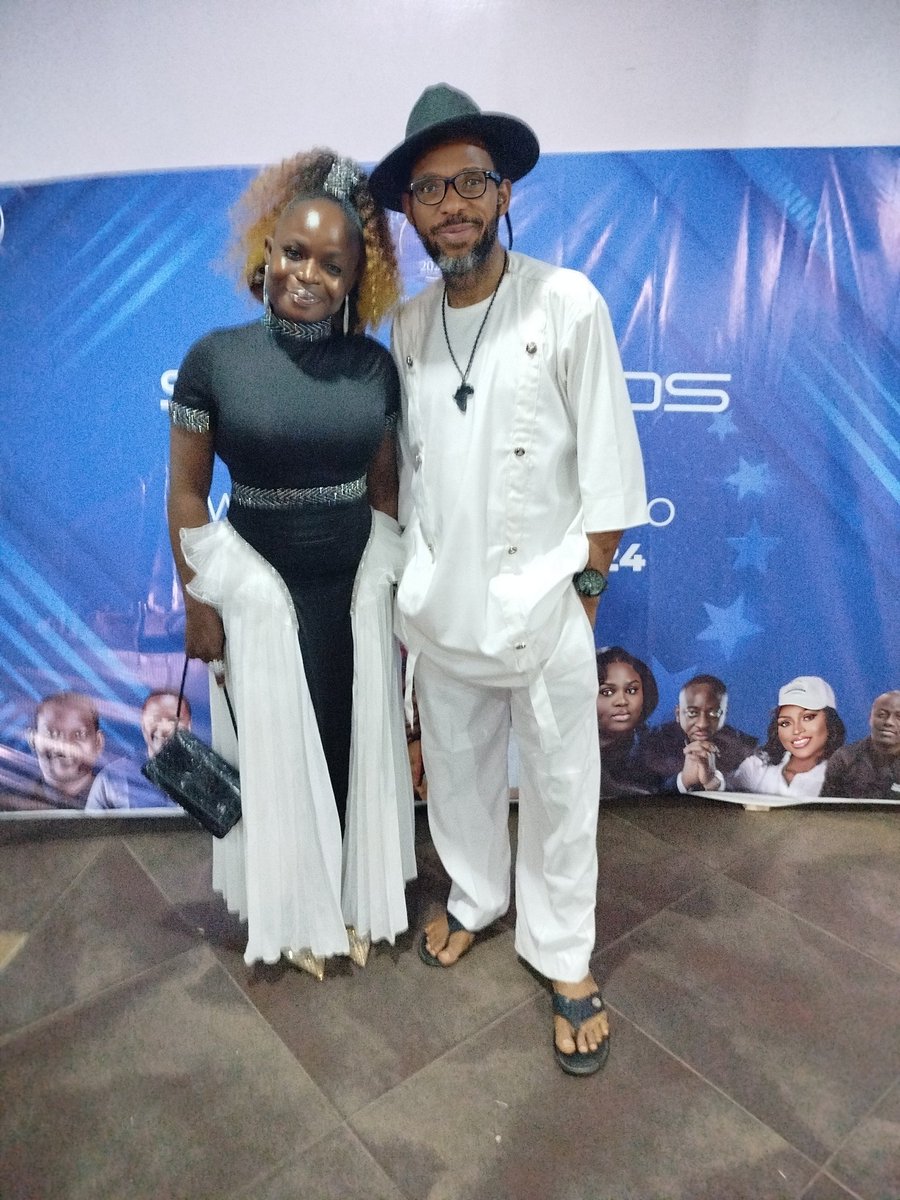 JodieGreat's tweet photo. A few pictures from PERA Awards. I can't help but mention that I enjoyed @officialobesere 's performance - especially "Egungun be careful, na express you dey go" π
#nightout #ibadan #peraawards #jodiegreat #obesere # https://t.co/ZvHWeOzVrg