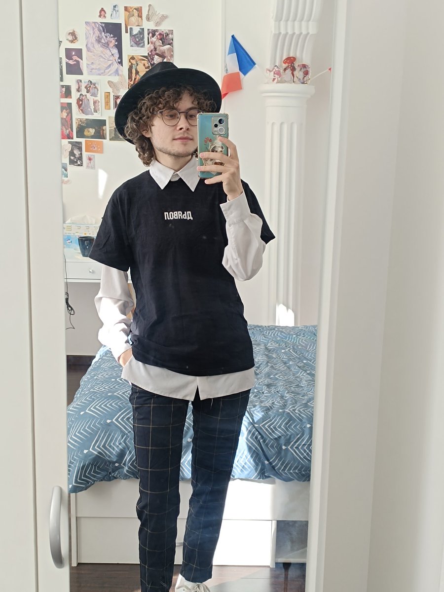 _scotchfox_'s tweet photo. Mirror selfie 2024

Подобрал разные зеркала ахах 💫 https://t.co/mX7jOHluGB