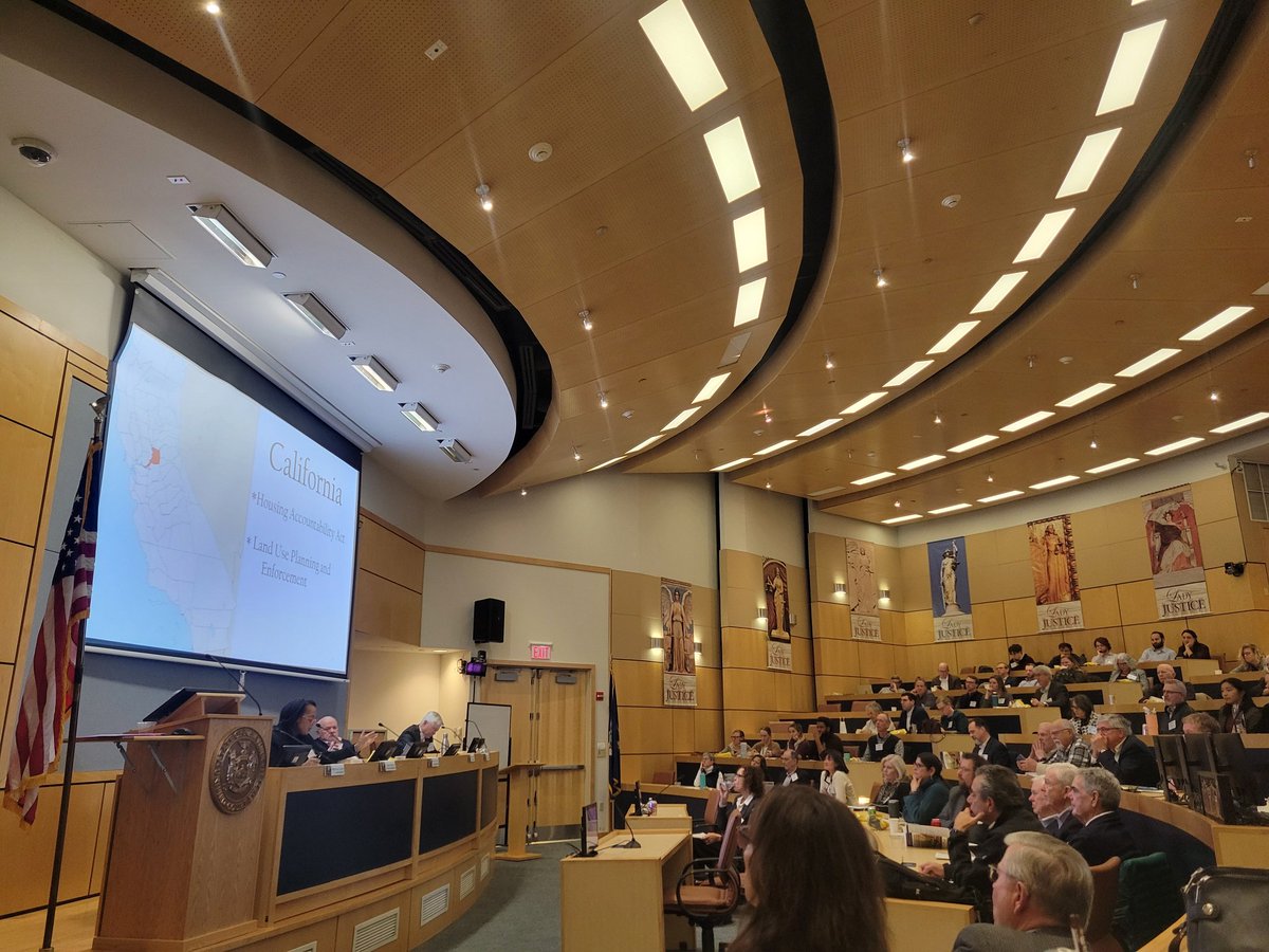 A fabulous turnout at last week's annual <a href="/LandUseLC/">Land Use Law Center</a> conference!