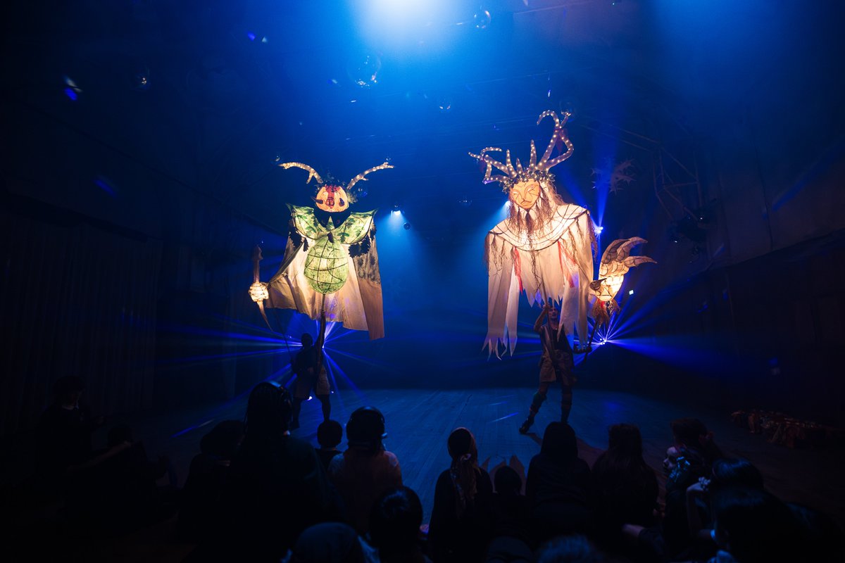 ⭐⭐⭐⭐⭐ "An enchanting experience" 

Five shiny stars from <a href="/TheStage/">The Stage</a> for this year's fantastically festive collaboration with <a href="/_wildrumpus/">Wild Rumpus</a>. 

Will you join the winter resistance? Move quick to book before 24 Dec.

thestage.co.uk/reviews/the-ho…