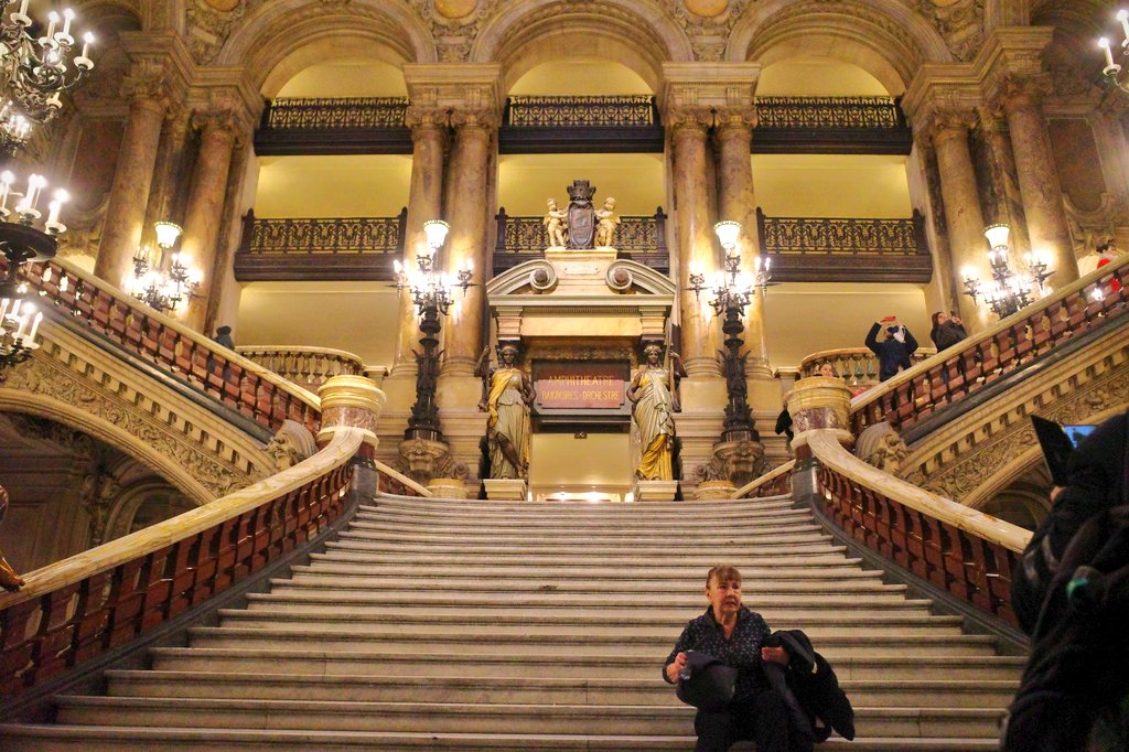 楽しみだったからついはしゃいじゃいそうな場所に来た #ご注文はフランス旅行ですか 