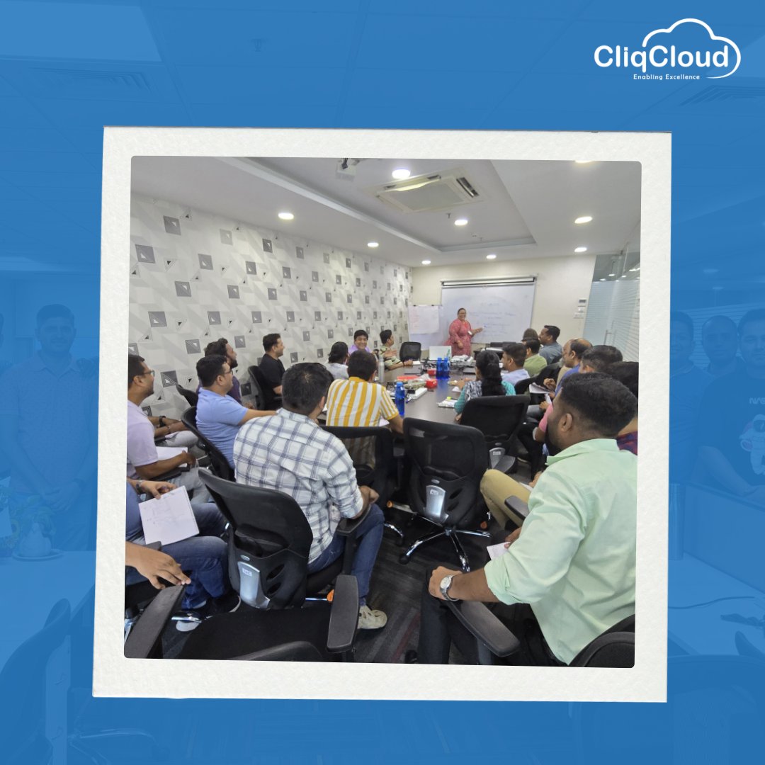 CliqCloud tweet media