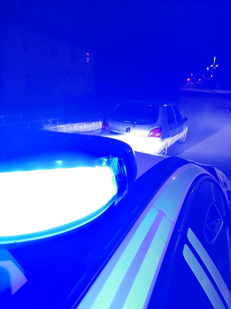 DorsetTraffic's tweet photo. Unfit Driver Detained in Poole

Today we helped an Ambulance who'd seen this car bouncing off kerbs on the wrong side of the road.

The driver struggled to stand &amp; failed a drug wipe so was detained until sober, leaving with licence in doubt.

#OpLimit #NoneForTheRoad #BSquadRPT https://t.co/deZ6MCNwFW