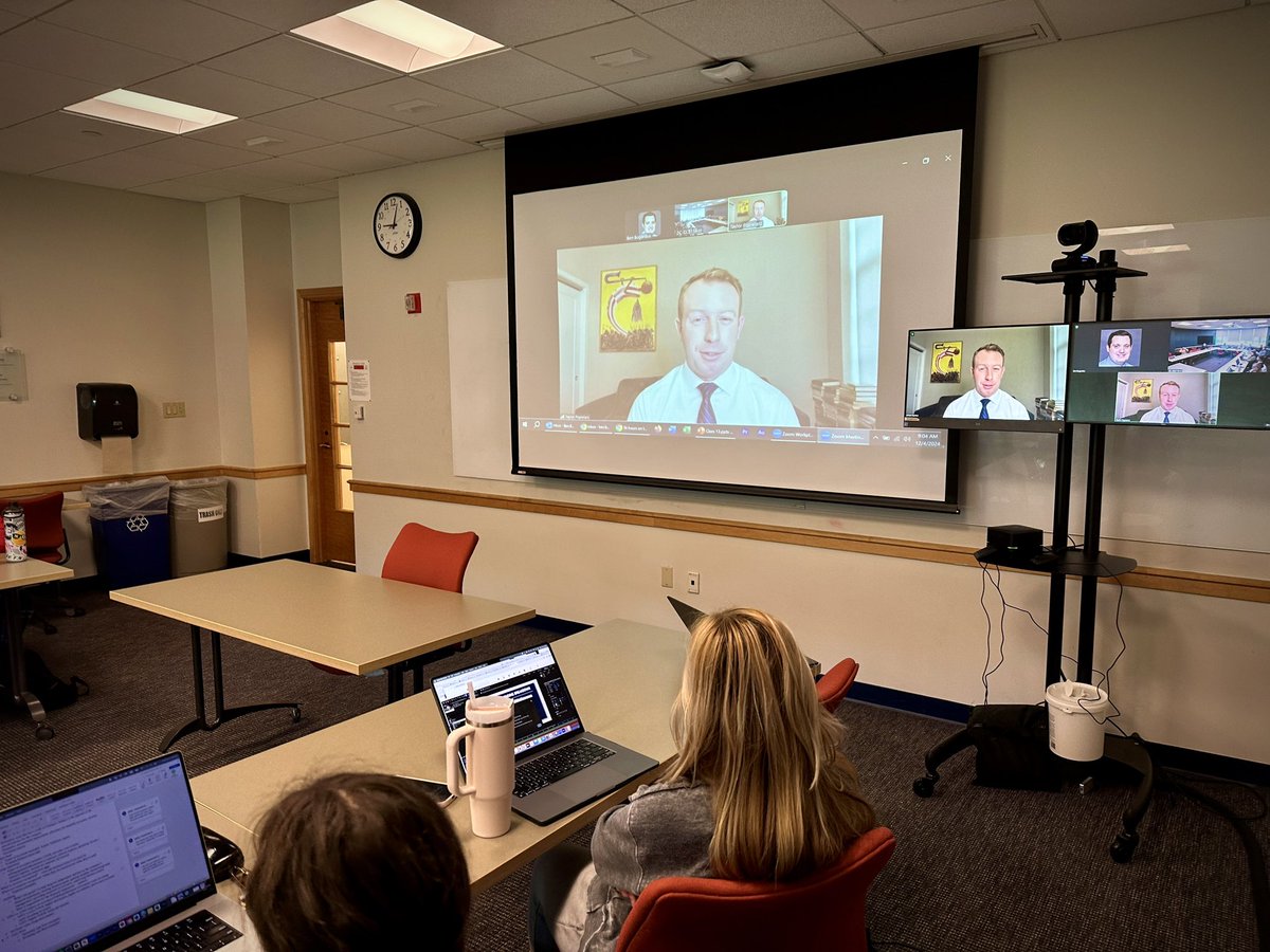 Spent part of last week Zooming with some <a href="/QUJournalism/">Quinnipiac University Journalism</a> students taught by the great <a href="/bbogardus/">Ben Bogardus</a>!

My time at <a href="/QuinnipiacU/">Quinnipiac University</a> helped lay the foundation for my reporting career.