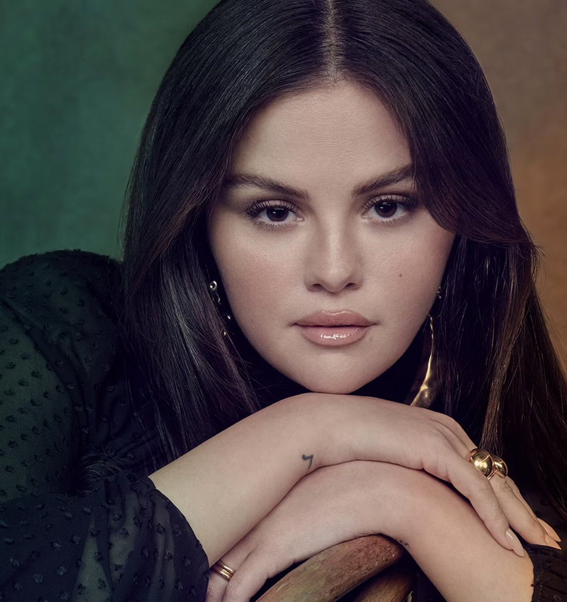 FilmUpdates's tweet photo. Selena Gomez is nominated in both the Film and TV acting categories at the #GoldenGlobes

• Best Supporting Actress in a Motion Picture

• Best Actress in a Comedy Series https://t.co/xqXMxrTH4V