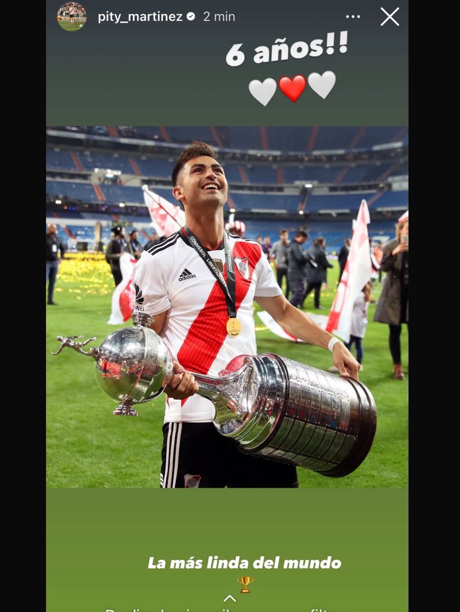 “LA MÁS LINDA DEL MUNDO”

El Pity Martínez se levantó y se puso a termear por el 9/12 jajajajaj. Es lo más grande que tiene River, lo amo