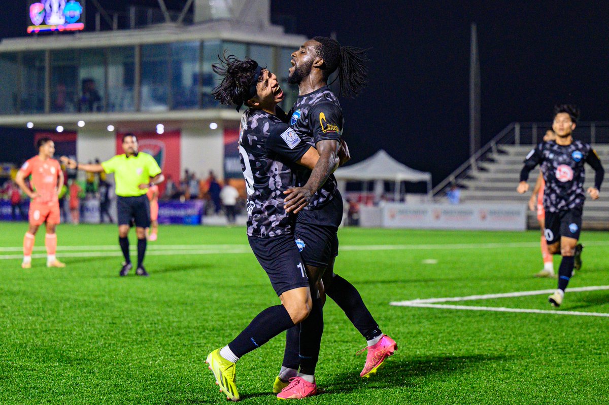 INDWomensLeague's tweet photo. 🔵 @Delhi_FC register campaign’s first win at hosts @sreenidideccan's cost.

Match report 👉 https://t.co/eLvbyxhaq4

#SDECDFC #ILeague #IndianFootball ⚽️ https://t.co/TJU8uaY2p7