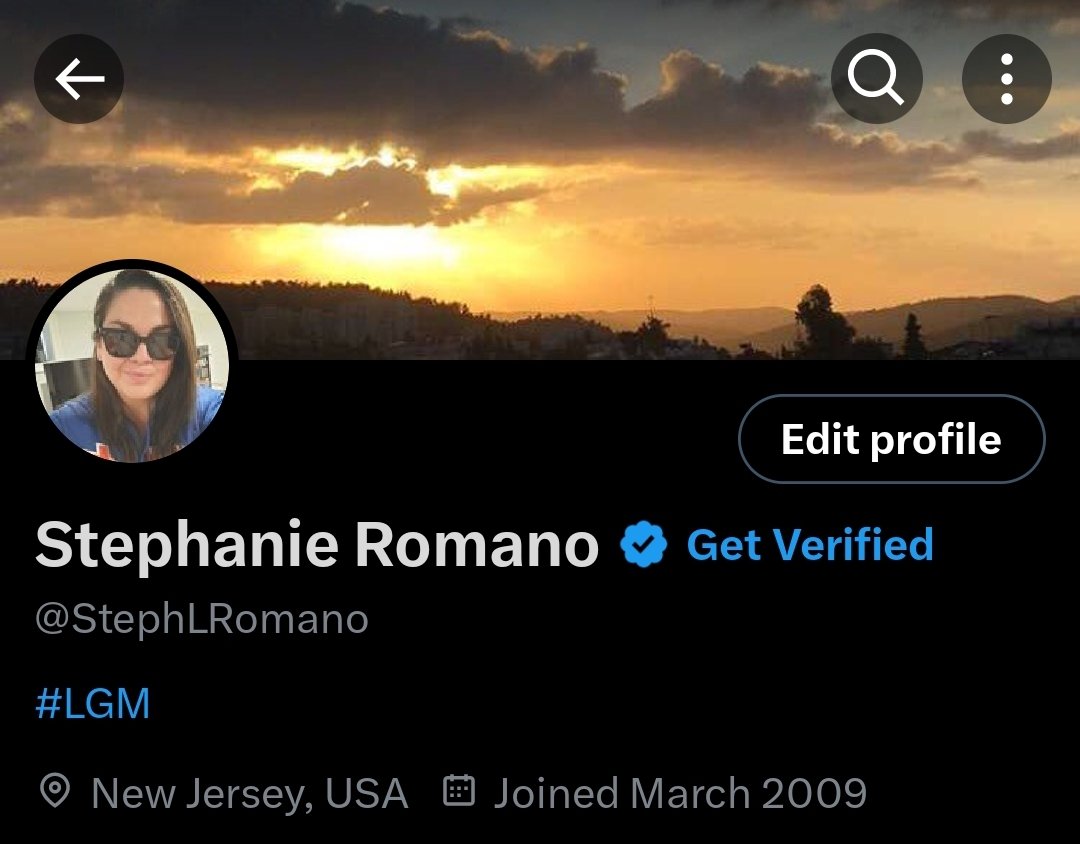 Stephanie Romano tweet media