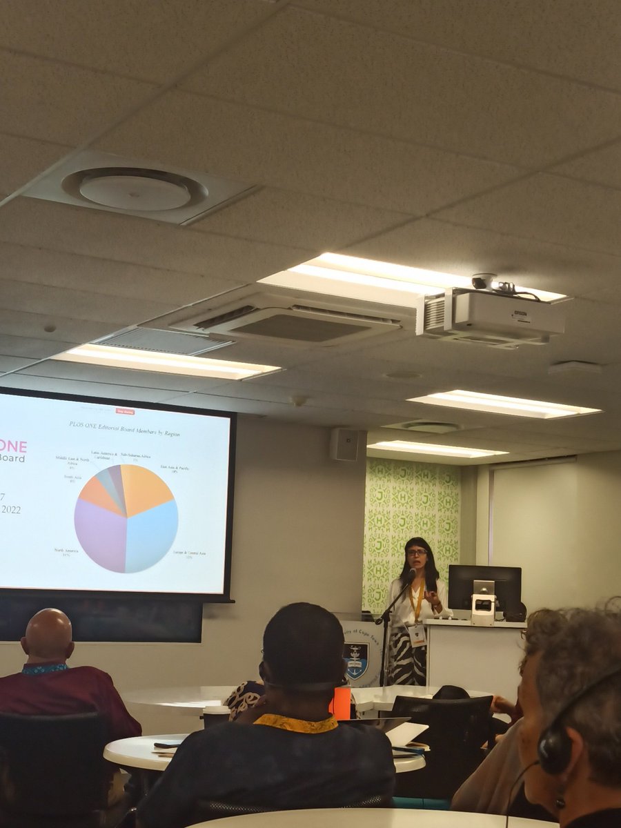 Escuchamos a <a href="/ivonnelujano/">Ivonne Lujano</a> hablar sobre multilingüismo en publicación científica. El caso de Los One.
<a href="/GlobalDiamondOA/">2nd Global Summit on Diamond Open Access</a> 
#FundamentalistaDeLaCienciaAbierta
#IamAnOApener