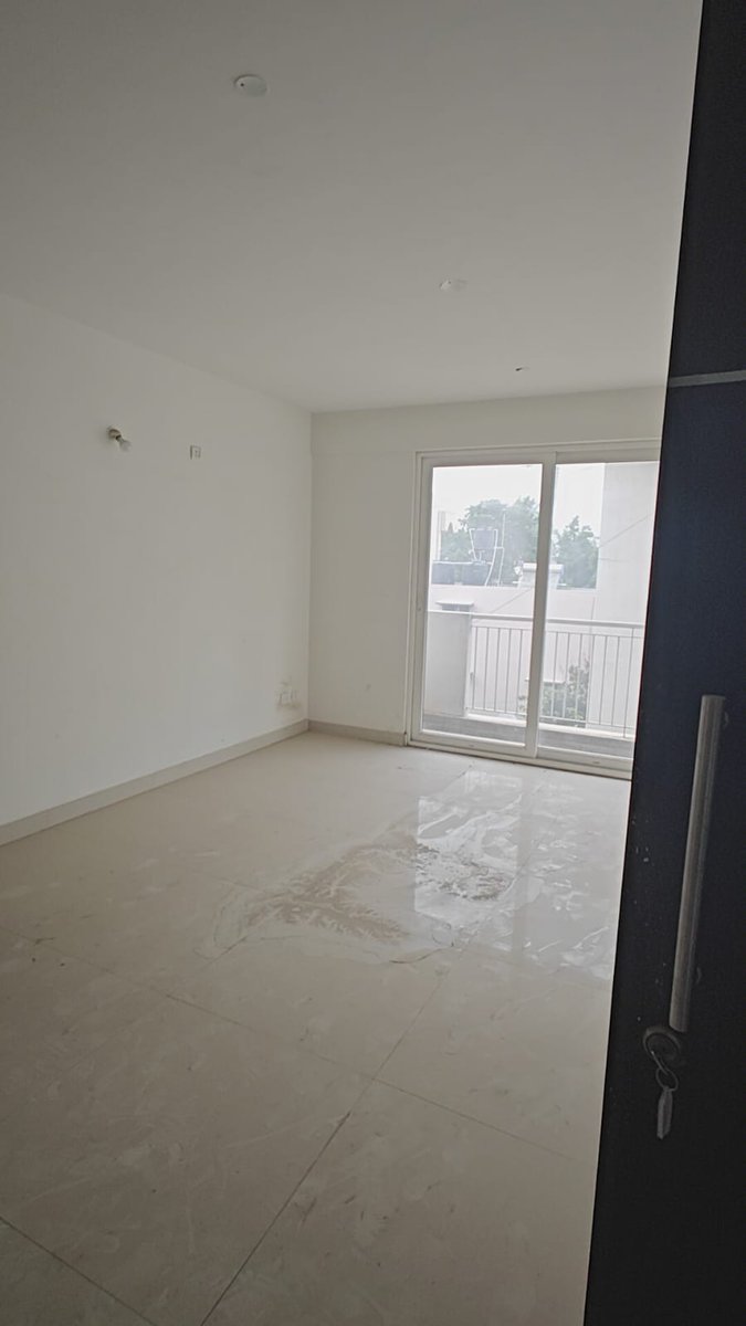 PropertyAucton's tweet photo. Property Available for SALE/AUCTION:
Borrower Name: M elanchezhiyan
Property Type: Residential Flat
City: Bangalore, Karnataka
Area: 2128 Sq. Ft.
RP: Rs. 1.4 Cr Only
More Details: https://t.co/3iFzo8GlTJ
Call: +91-9152219751/9738931789
#propertyauction #bankauction #onlineauction https://t.co/KRUzjveBDV
