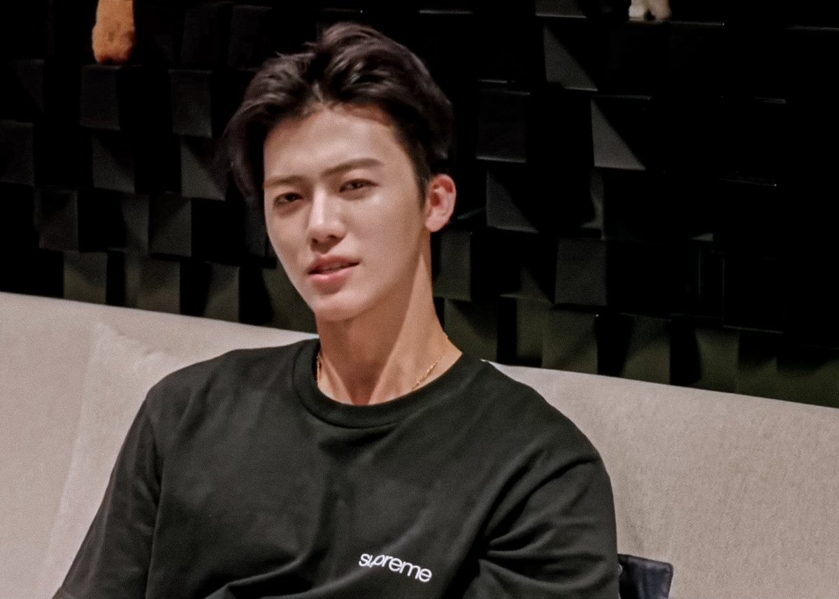thereisjaemin's tweet photo. คนๆนึงหล่อขนาดนี้เลย สะใจว่ะ https://t.co/opfxSf5prU