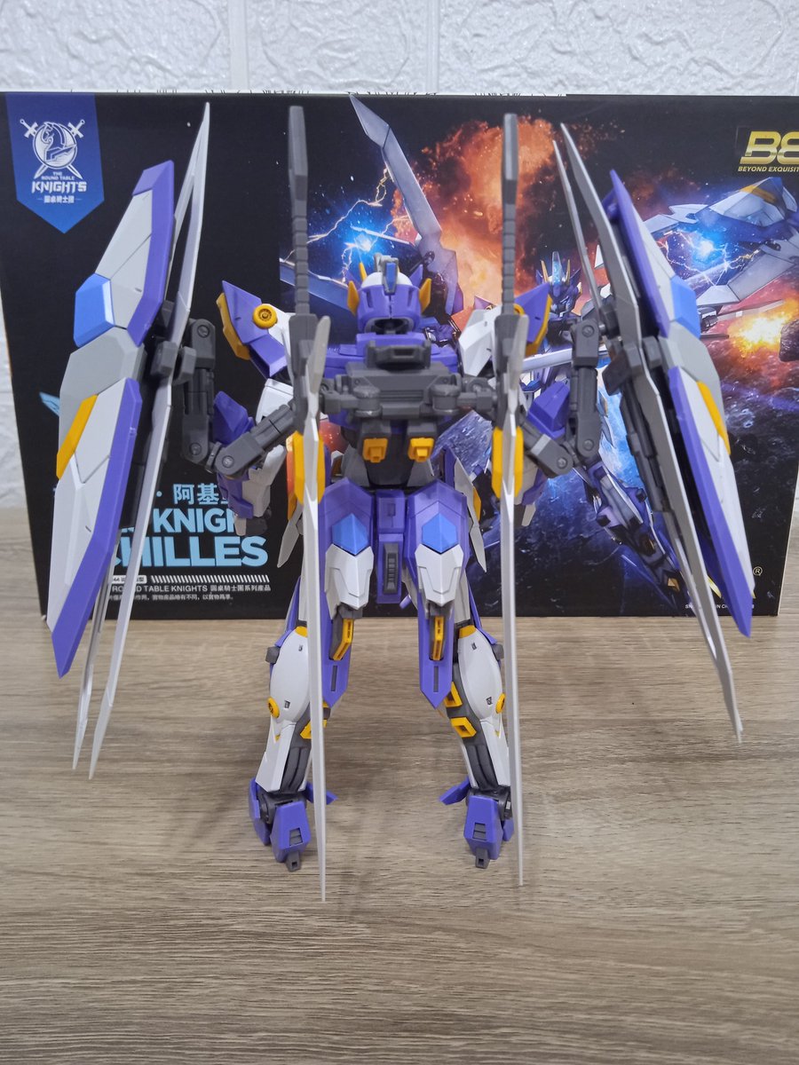 heissenpie's tweet photo. Done building SNAA Achilles 
#plamo #notgunpla #mecha #snaa https://t.co/hyRxIYuUGm