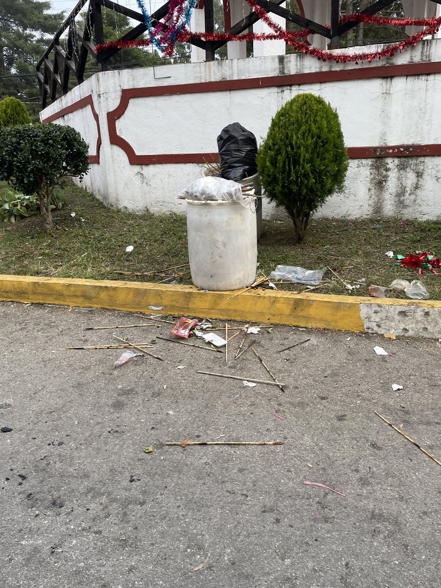 RodyCamacho's tweet photo. Un poco más de cómo vive San Cristóbal, y de cómo el nuevo gobierno tampoco hace nada. https://t.co/JPlX7mlUKg