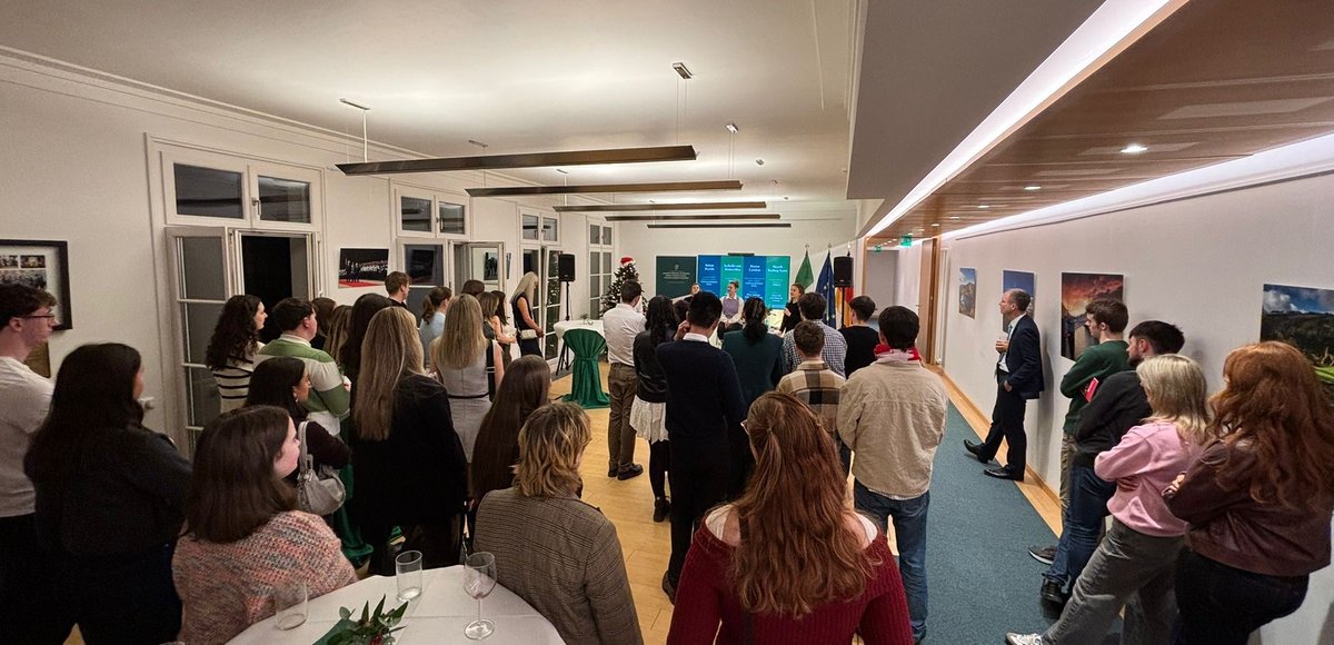 irlembberlin's tweet photo. What a pleasure to welcome students from 🇮🇪 universities currently on Erasmus in 🇩🇪 to the Embassy on Friday. 
Opening remarks by DHoM John Lynam were followed by a panel discussion with former Erasmus participants, &amp; great conversations with the students. Thanks to all who came! https://t.co/bPFxkc7Wpg