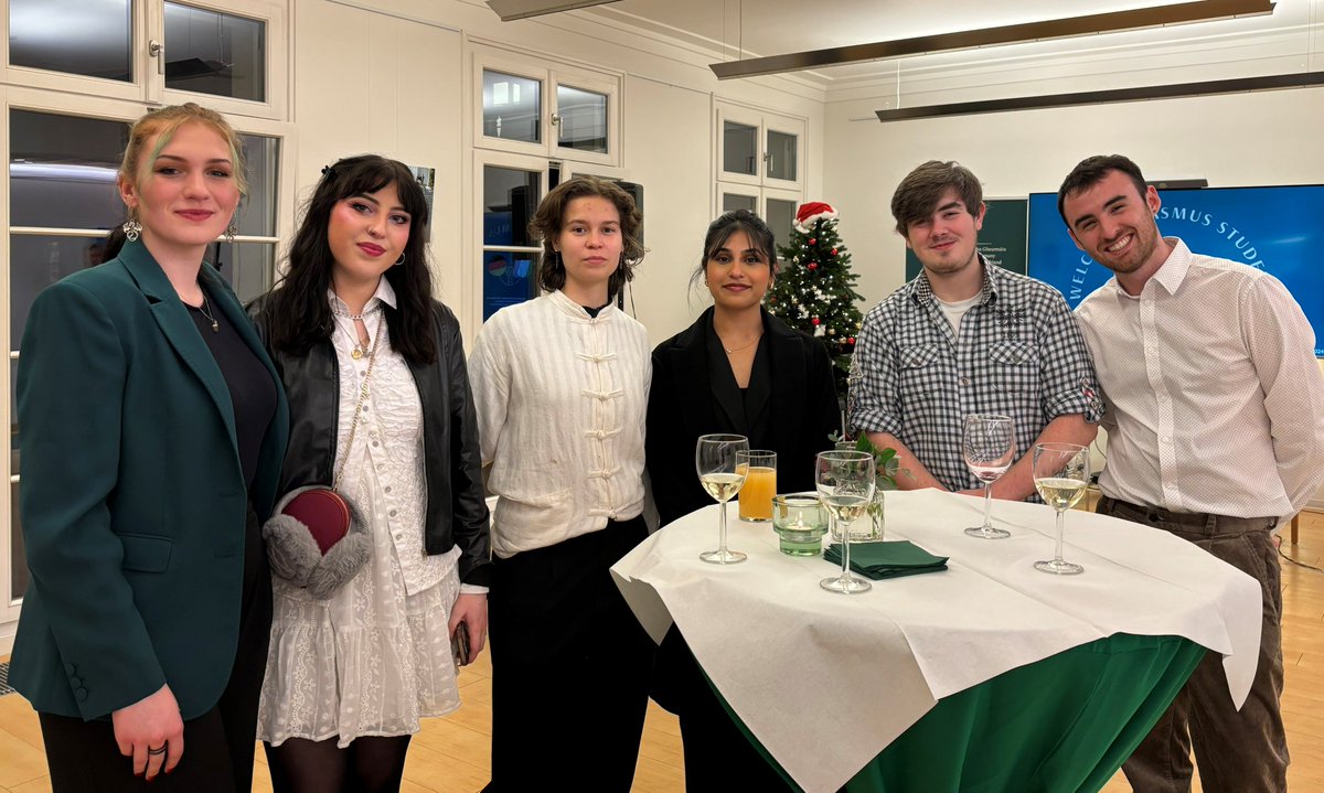 irlembberlin's tweet photo. What a pleasure to welcome students from 🇮🇪 universities currently on Erasmus in 🇩🇪 to the Embassy on Friday. 
Opening remarks by DHoM John Lynam were followed by a panel discussion with former Erasmus participants, &amp; great conversations with the students. Thanks to all who came! https://t.co/bPFxkc7Wpg