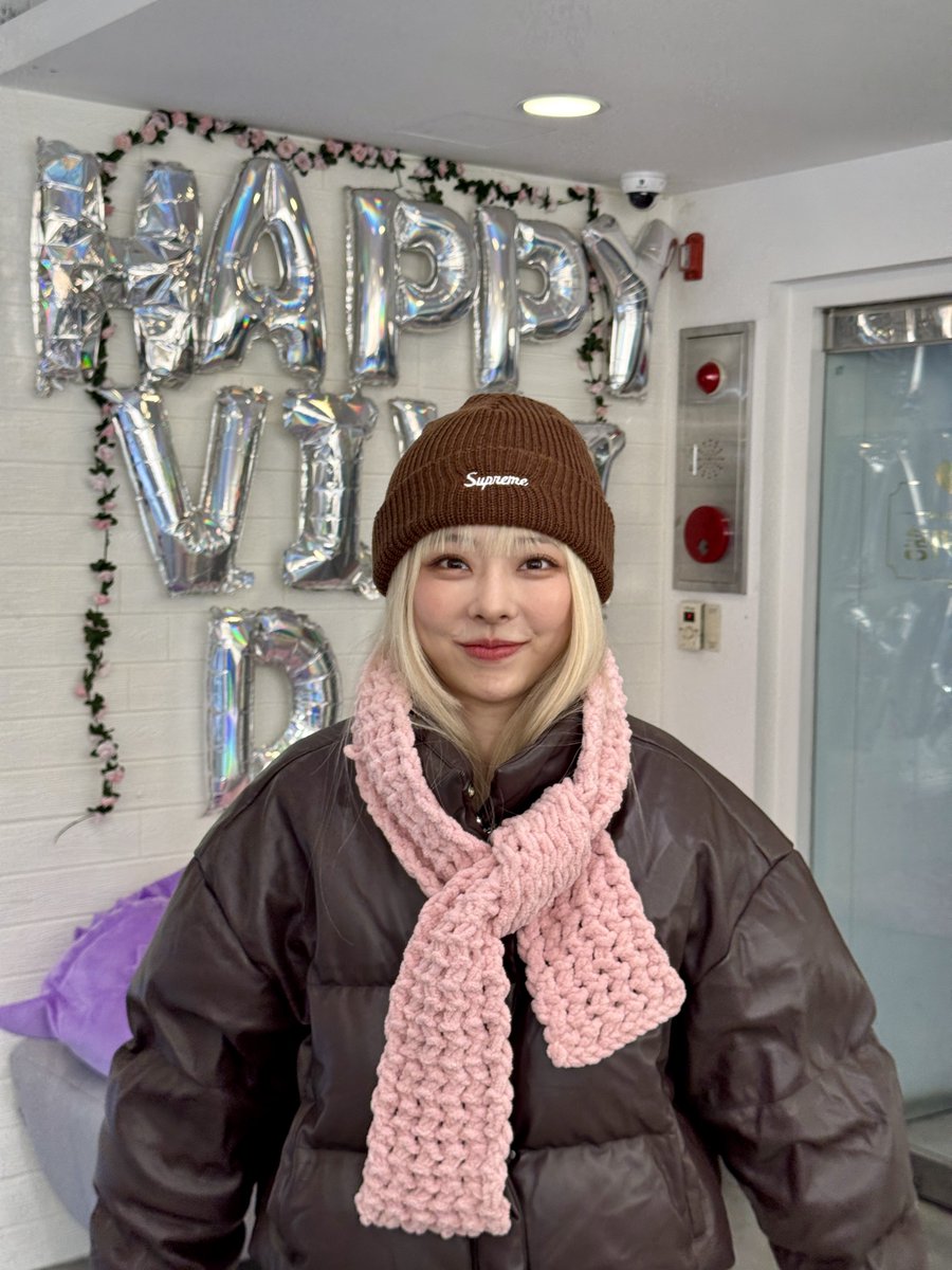 초점없는눈 tweet media