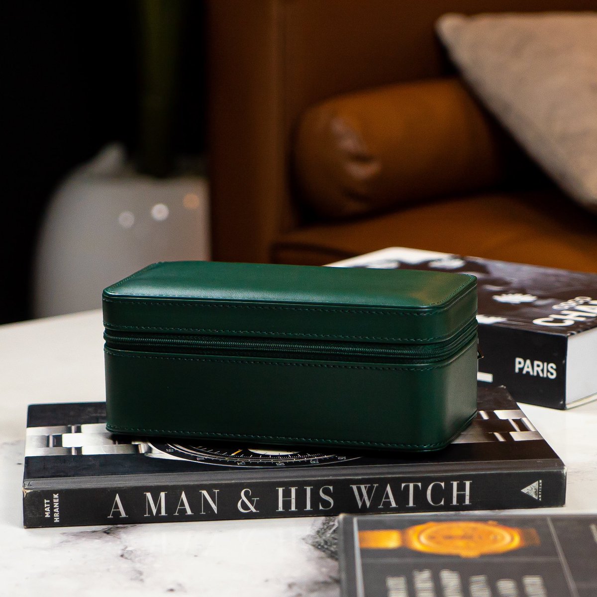 luxurywatchroll's tweet image. Meet the LWR 3-Slot watch box, the ideal solution for watch enthusiasts. Designed to be sleek yet protective, this box carries three watches securely in a compact, storage friendly form. #watchstorage #lwr #organization